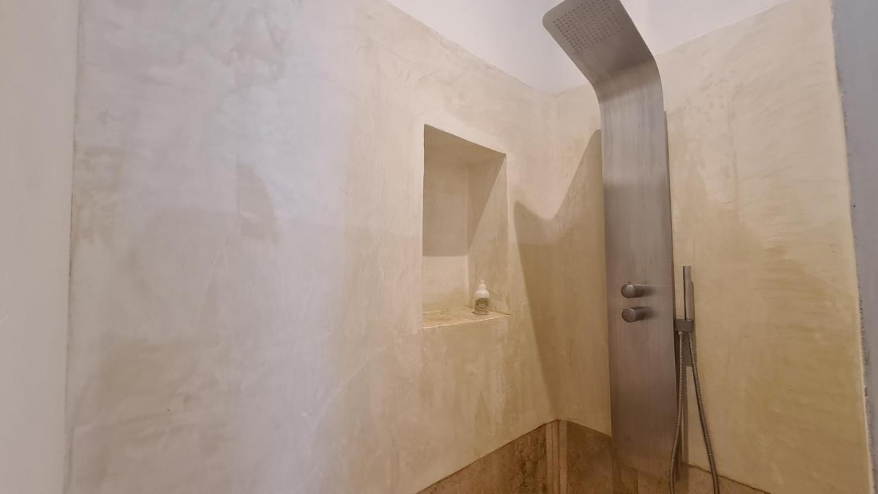 Cocon Du Papillon A Lourmarin Apartment Exterior photo